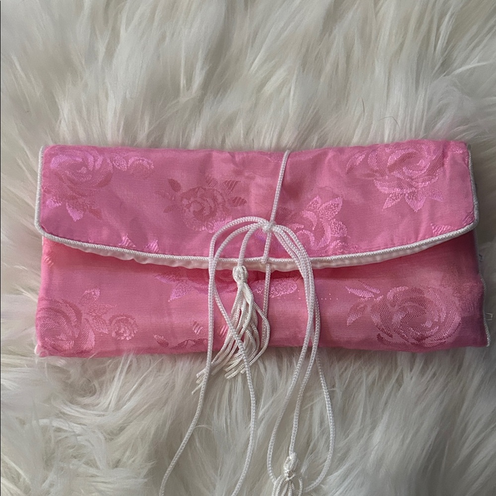 Elegant Pink Floral Travel Jewelry Holder